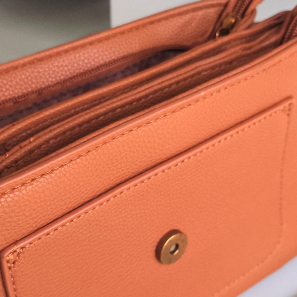 Bolsa Feminina Elegante Transversal e de Mão – Moderna e Sofisticada 