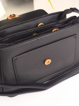 Bolsa Feminina Elegante Transversal e de Mão – Moderna e Sofisticada 