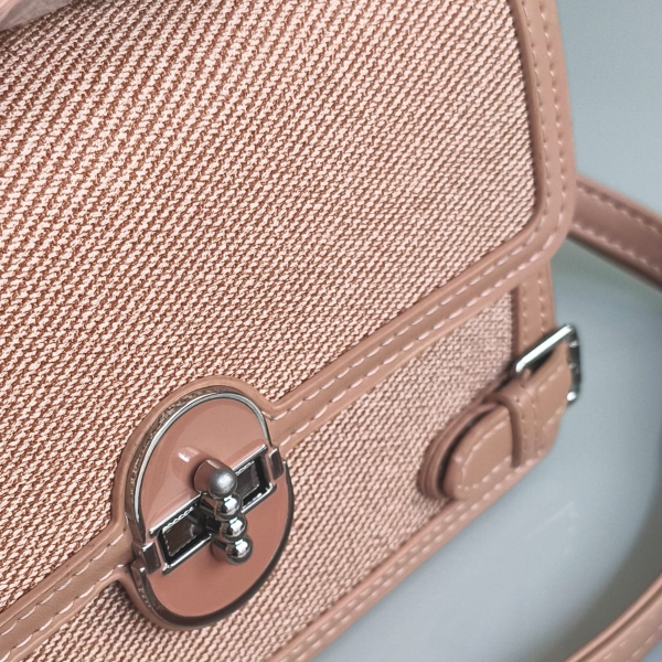 Bolsa Maleta com Alça de Mão e Transversal Bege