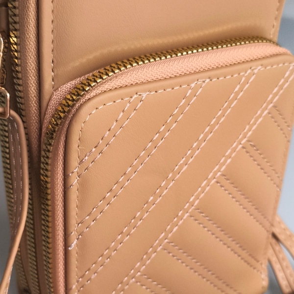 Bolsa Transversal Compacta Feminina – Cor Caramelo | 3 Compartimentos com Zíper