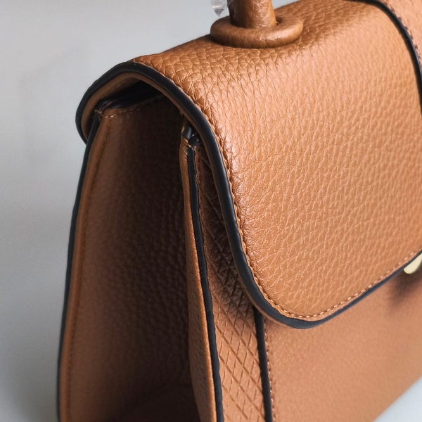 Bolsa Feminina Elegante - Alça de Mão e Transversal + Lenço
